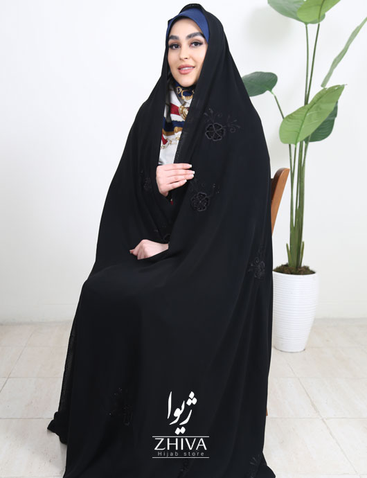 چادر سنتی گلدوزی رز مخمل