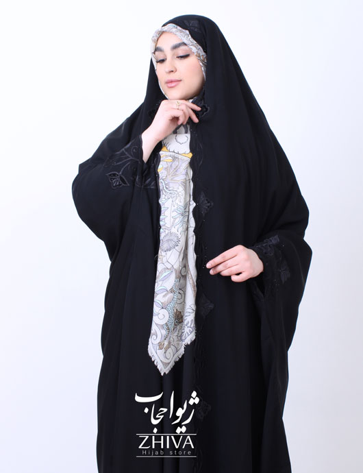 چادر دانشجویی گلدوزی مخمل لاله