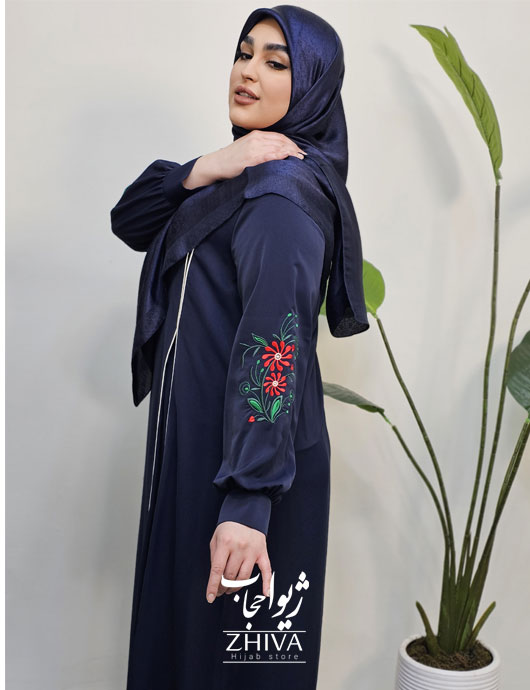 مانتو عبایی ترنم گلدوزی سرمه ای