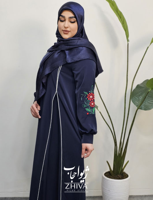 مانتو عبایی ترنم گلدوزی سرمه ای