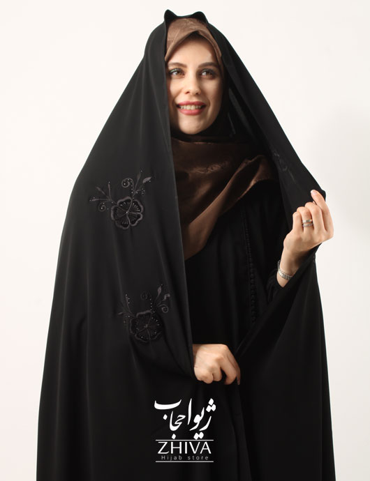 چادر سنتی گلدوزی
